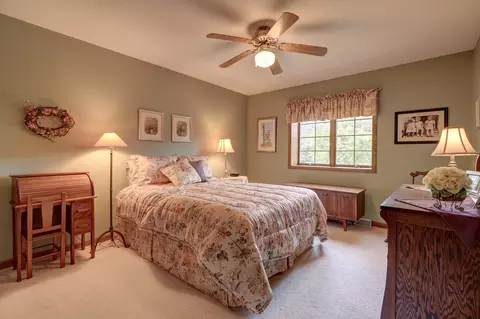 53 Carriage Hill Dr, Sterling, IL 61081 photo 32