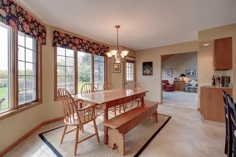 53 Carriage Hill Dr, Sterling, IL 61081 photo 14