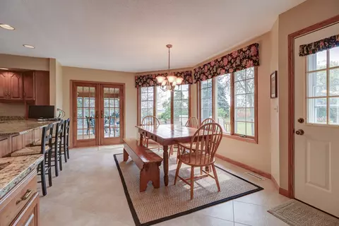 53 Carriage Hill Dr, Sterling, IL 61081 photo 13
