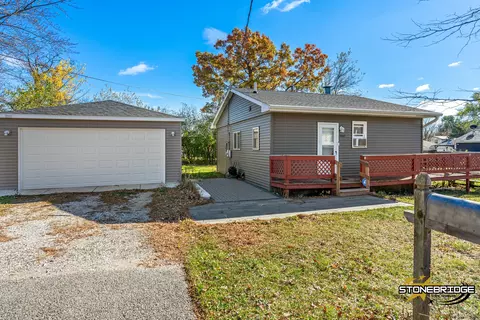 35307 N Nielsen Dr, Round Lake Beach, IL 60073