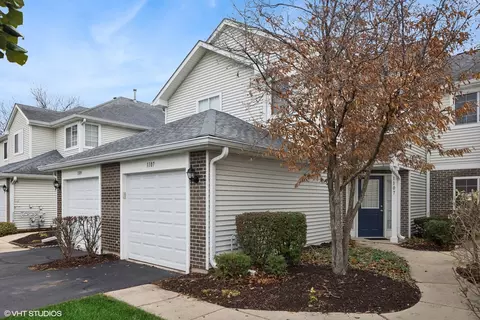 1107 E Cambria Ln S, Lombard, IL 60148