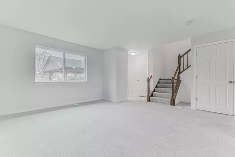 Living - 1530 Chippewa Trl #1530, Wheeling, IL 60090 photo 3 of 3