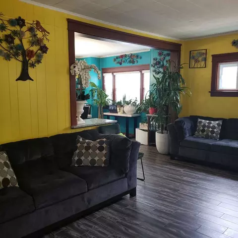 Living - 529 Simms St, Aurora, IL 60505 photo 3 of 3