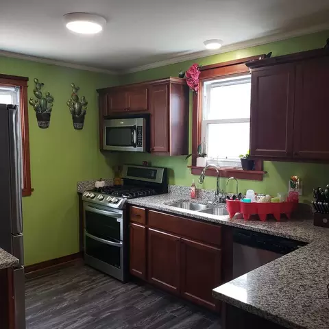 Kitchen - 529 Simms St, Aurora, IL 60505 photo 1 of 3