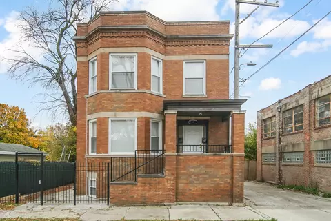 1111 W 62nd St, Chicago, IL 60621