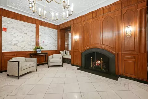 Living - 210 E Pearson St #12B, Chicago, IL 60611 photo 1 of 2