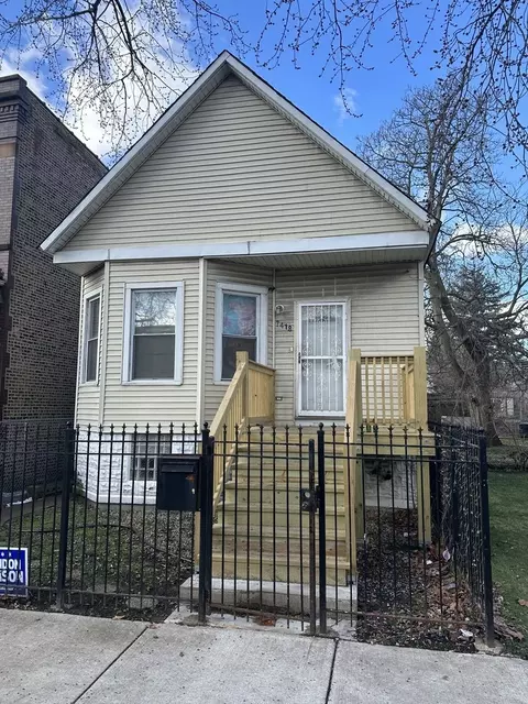 7418 S Blackstone Ave, Chicago, IL 60619