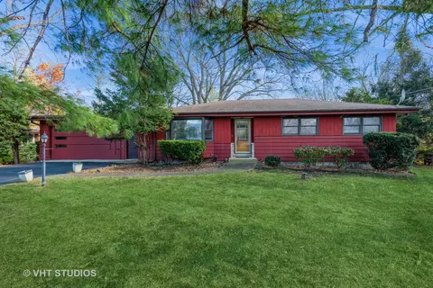 6 N625 Hill St, Roselle, IL 60172
