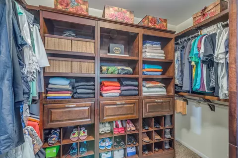Other - 2135 Stirling Rd, Bannockburn, IL 60015 photo 6 of 7