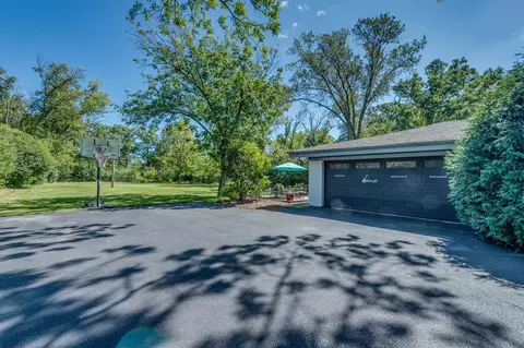 Exterior - 2135 Stirling Rd, Bannockburn, IL 60015 photo 5 of 17