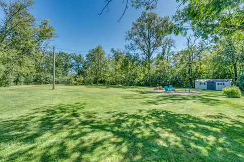 Exterior - 2135 Stirling Rd, Bannockburn, IL 60015 photo 14 of 17