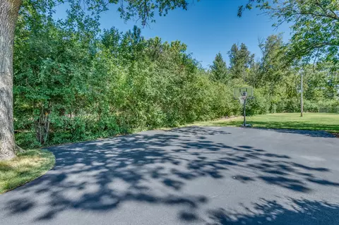 Exterior - 2135 Stirling Rd, Bannockburn, IL 60015 photo 6 of 17
