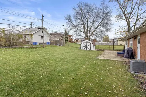 Exterior - 9400 Willow Ln, Mokena, IL 60448 photo 5 of 5