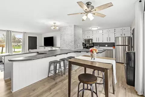 Kitchen - 9400 Willow Ln, Mokena, IL 60448 photo 1 of 4