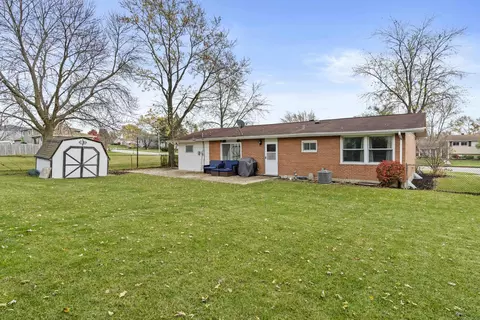 Exterior - 9400 Willow Ln, Mokena, IL 60448 photo 3 of 5