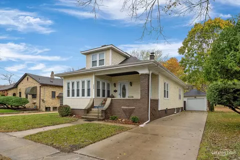 711 Griffith Ct, Ottawa, IL 61350 photo 2