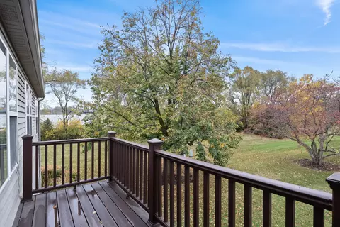 Exterior - 998 Langtry Ct #D, Elgin, IL 60120 photo 2 of 2