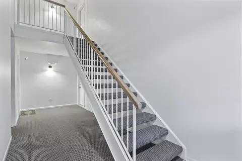 Entry Way - 998 Langtry Ct #D, Elgin, IL 60120 photo 1 of 2