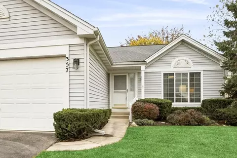 357 S Clearview Cir, Round Lake, IL 60073 photo 4