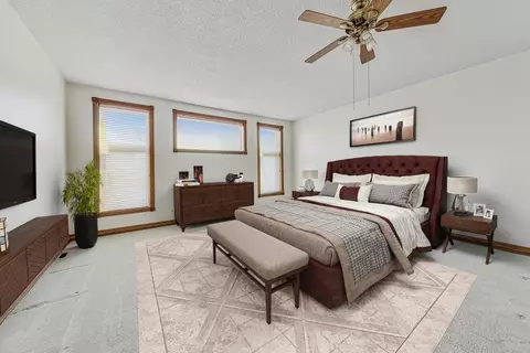 Bedroom - 837 S Bishop St, Chicago, IL 60607 photo 1 of 8