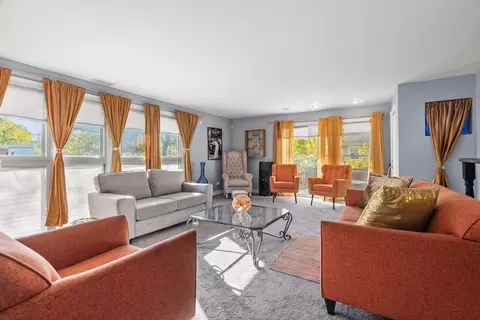 16135 Richmond Ave, Markham, IL 60428 photo 5