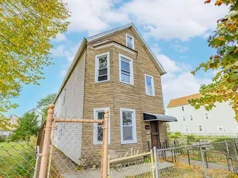 8428 S Green Bay Ave, Chicago, IL 60617