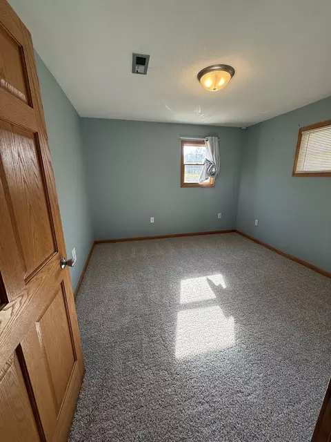 Bedroom - 5252 Glen Dr, Roscoe, IL 61073 photo 1 of 4