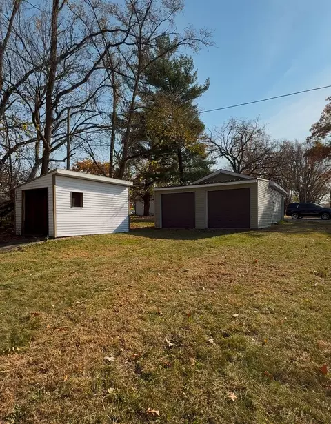 Exterior - 5252 Glen Dr, Roscoe, IL 61073 photo 3 of 3