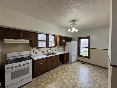 308 E Campbell Ave, Rantoul, IL 61866 photo 18