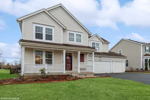 837 Bellflower Ln, Bolingbrook, IL 60440