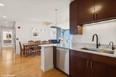 Kitchen - 60 E Monroe St #2903, Chicago, IL 60603 photo 2 of 2