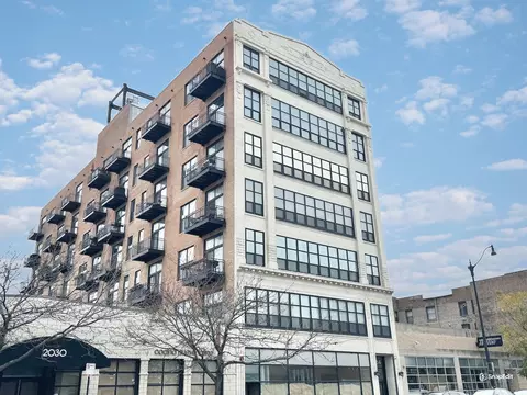2024 S Wabash Ave #202, Chicago, IL 60616