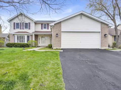 2984 Acorn Ln, Northbrook, IL 60062