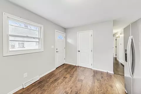 Entry Way - 926 E Lake St, Aurora, IL 60506 photo 1 of 1