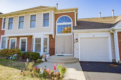 110 Red Fox Ln #B, Elk Grove Village, IL 60007