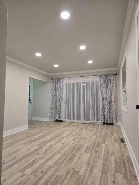 16153 Wolcott Ave, Markham, IL 60428 photo 4