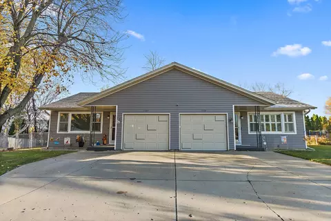 1282-84 Pappas Ct, Elgin, IL 60123