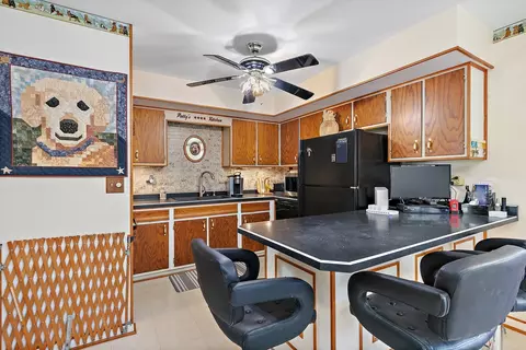 1282-84 Pappas Ct, Elgin, IL 60123 photo 5