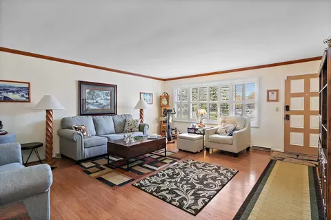 1282-84 Pappas Ct, Elgin, IL 60123 photo 3