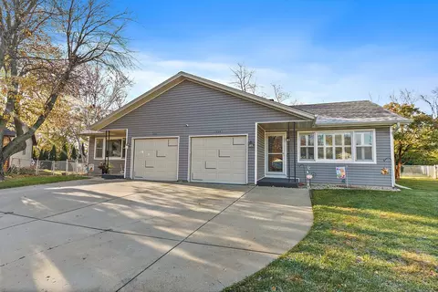 1282-84 Pappas Ct, Elgin, IL 60123 photo 2