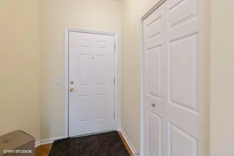 3135 Town Square Dr #106, Rolling Meadows, IL 60008 photo 9