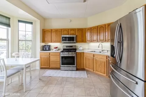 3135 Town Square Dr #106, Rolling Meadows, IL 60008 photo 3