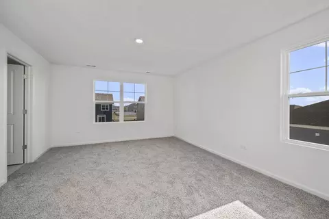 3651 Ancient Oak Dr, Elgin, IL 60124 photo 11