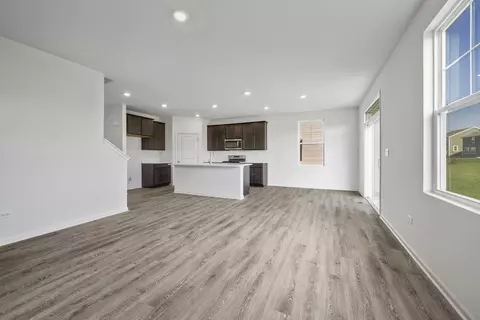 3651 Ancient Oak Dr, Elgin, IL 60124 photo 8