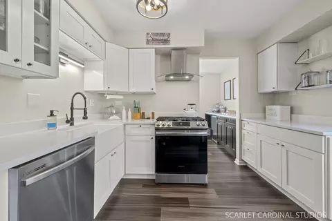Kitchen - 1110 E Maple St, Lombard, IL 60148 photo 1 of 3