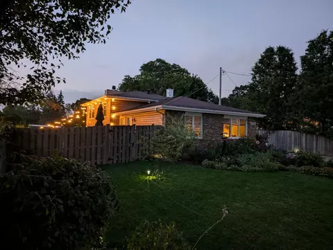 Exterior - 1110 E Maple St, Lombard, IL 60148 photo 6 of 7