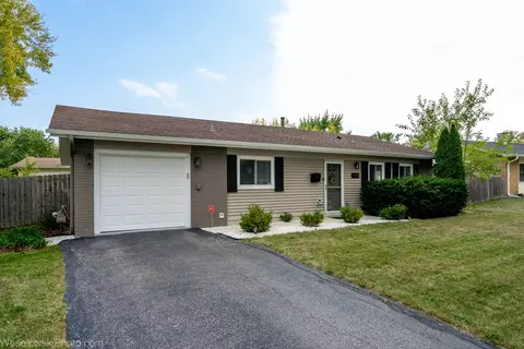 495 Westview St, Hoffman Estates, IL 60169 photo 3