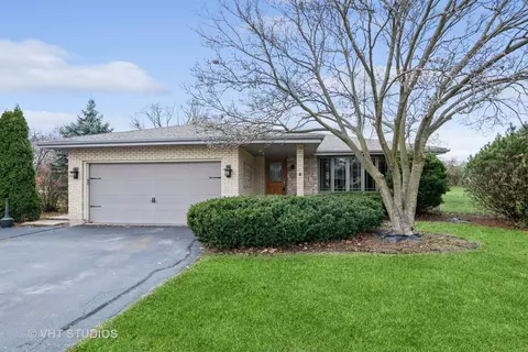 16510 Leslie Ann Dr, Tinley Park, IL 60477