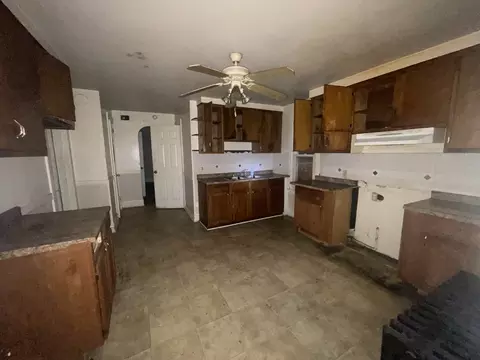Kitchen - 2126 Lake St, Evanston, IL 60201 photo 2 of 2
