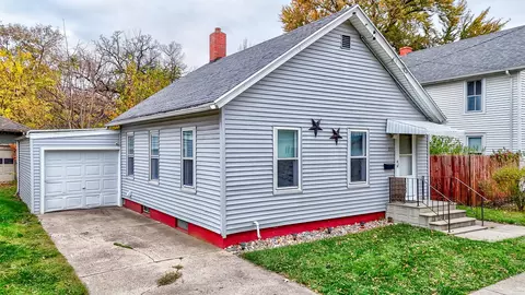 215 Buchanan St, Ottawa, IL 61350